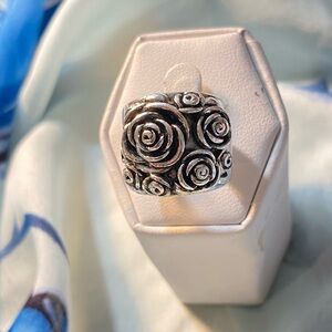 LIVE SHOW LAST ACT RING SIZE 6